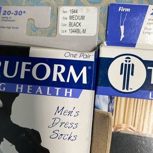 2 for the price of 1 TRUFORM LEG HEALTH DRESS SUPPORT SOCKS